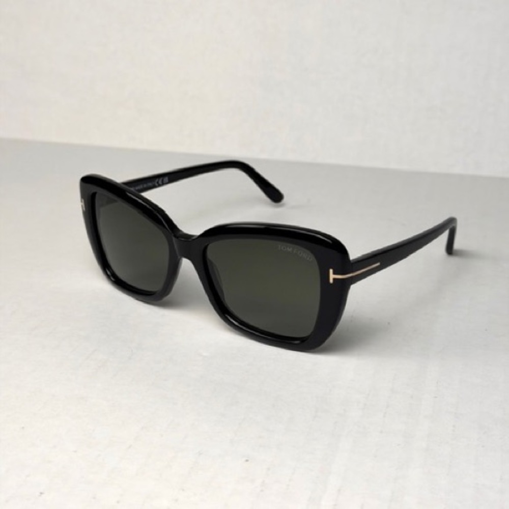 Tom Ford TF 1008 01B Sunglasses New Authentic